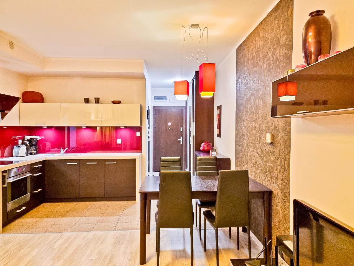 Visit Baltic - Stella Baltic Apartment ชวีโนวิชแจ ภายนอก รูปภาพ